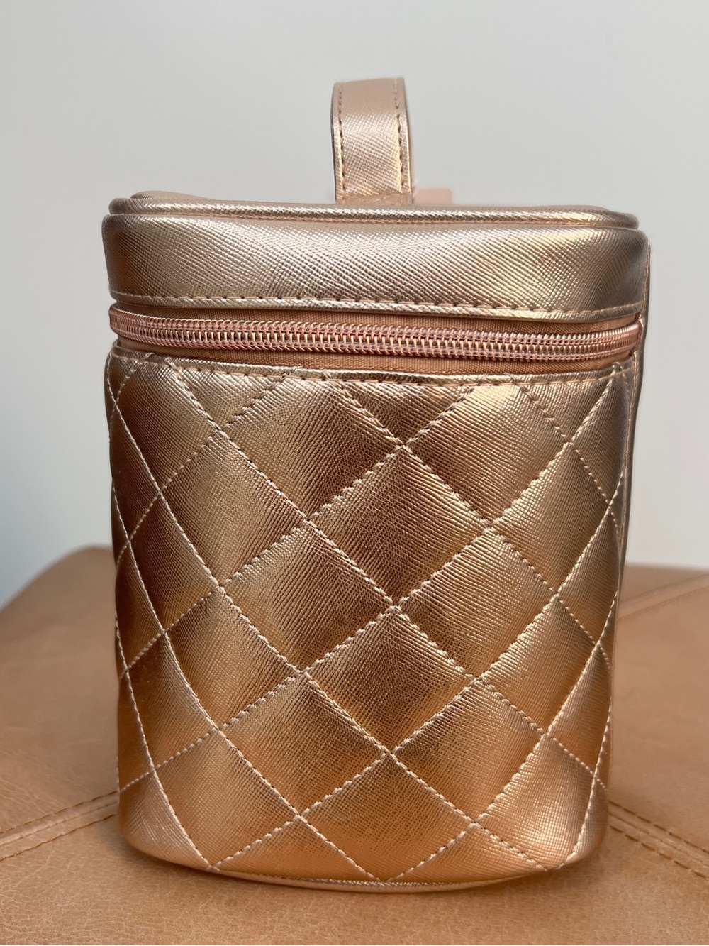 NEW WITH TAGS | KAYALI Rose Gold Fragrance Case - Picture 5 of 15